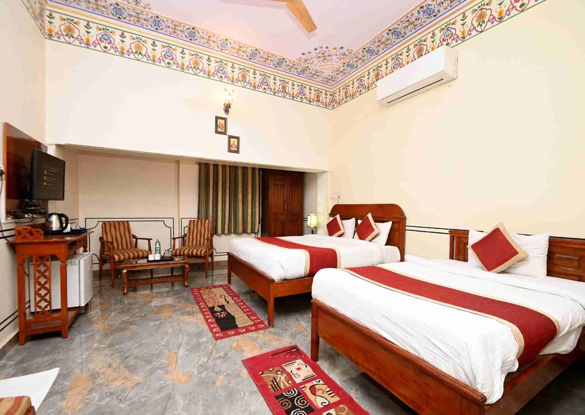 Virasat Mahal Heritage Hotel-Jaipur City Center מראה חיצוני תמונה