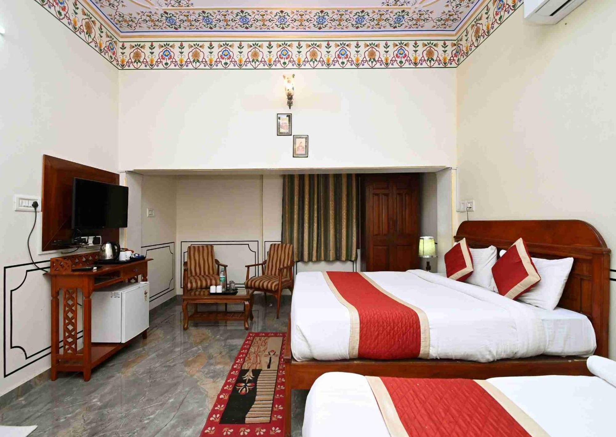 Virasat Mahal Heritage Hotel-Jaipur City Center מראה חיצוני תמונה