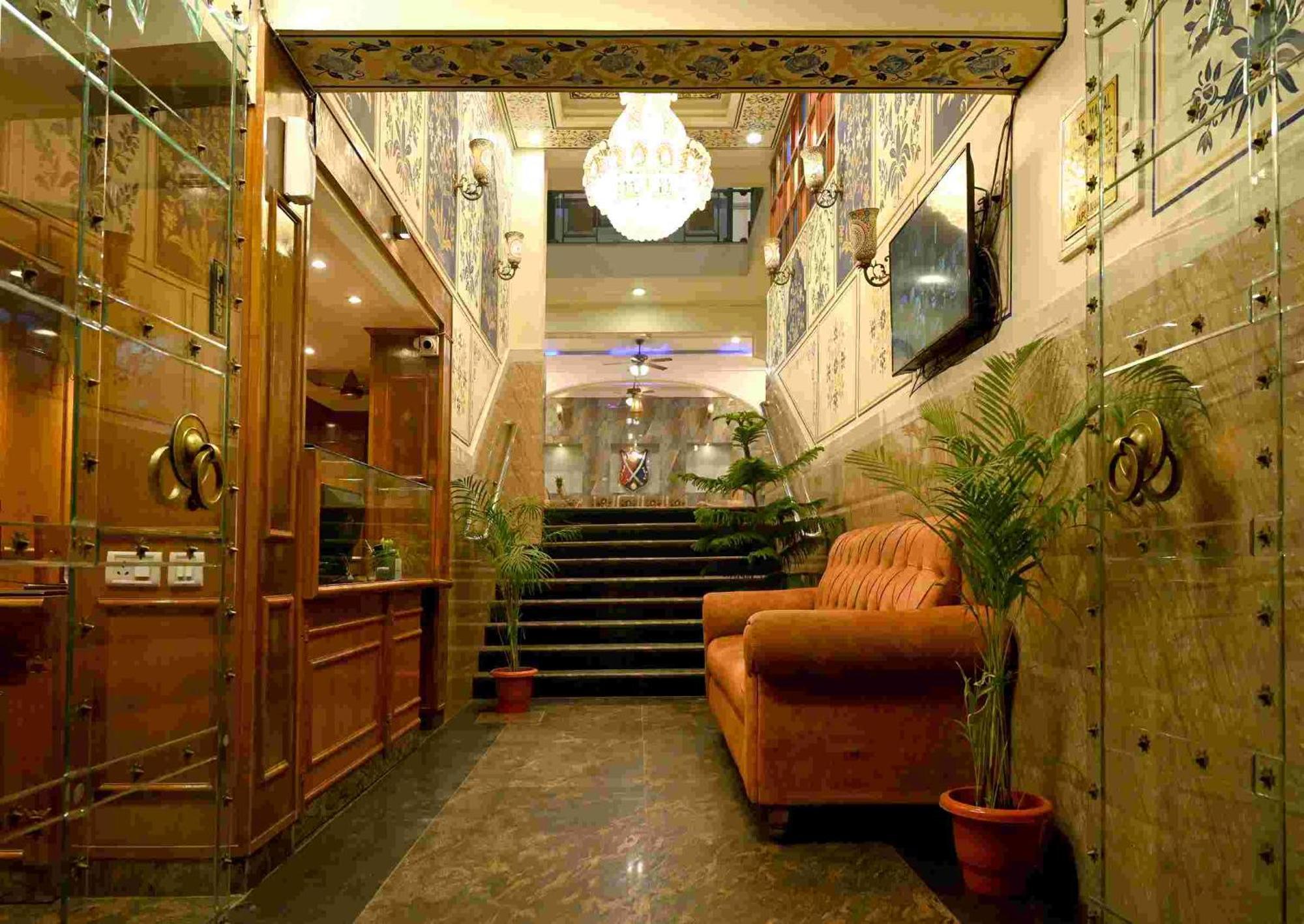 Virasat Mahal Heritage Hotel-Jaipur City Center מראה חיצוני תמונה