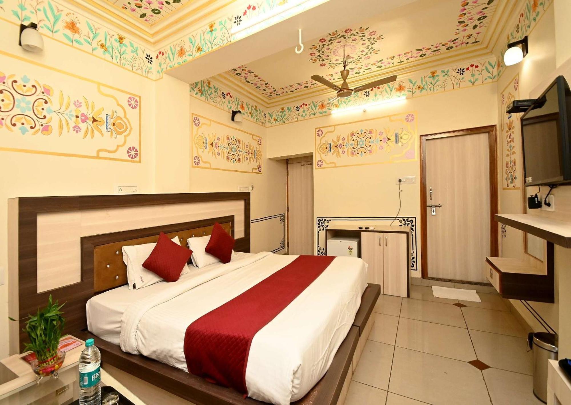 Virasat Mahal Heritage Hotel-Jaipur City Center מראה חיצוני תמונה