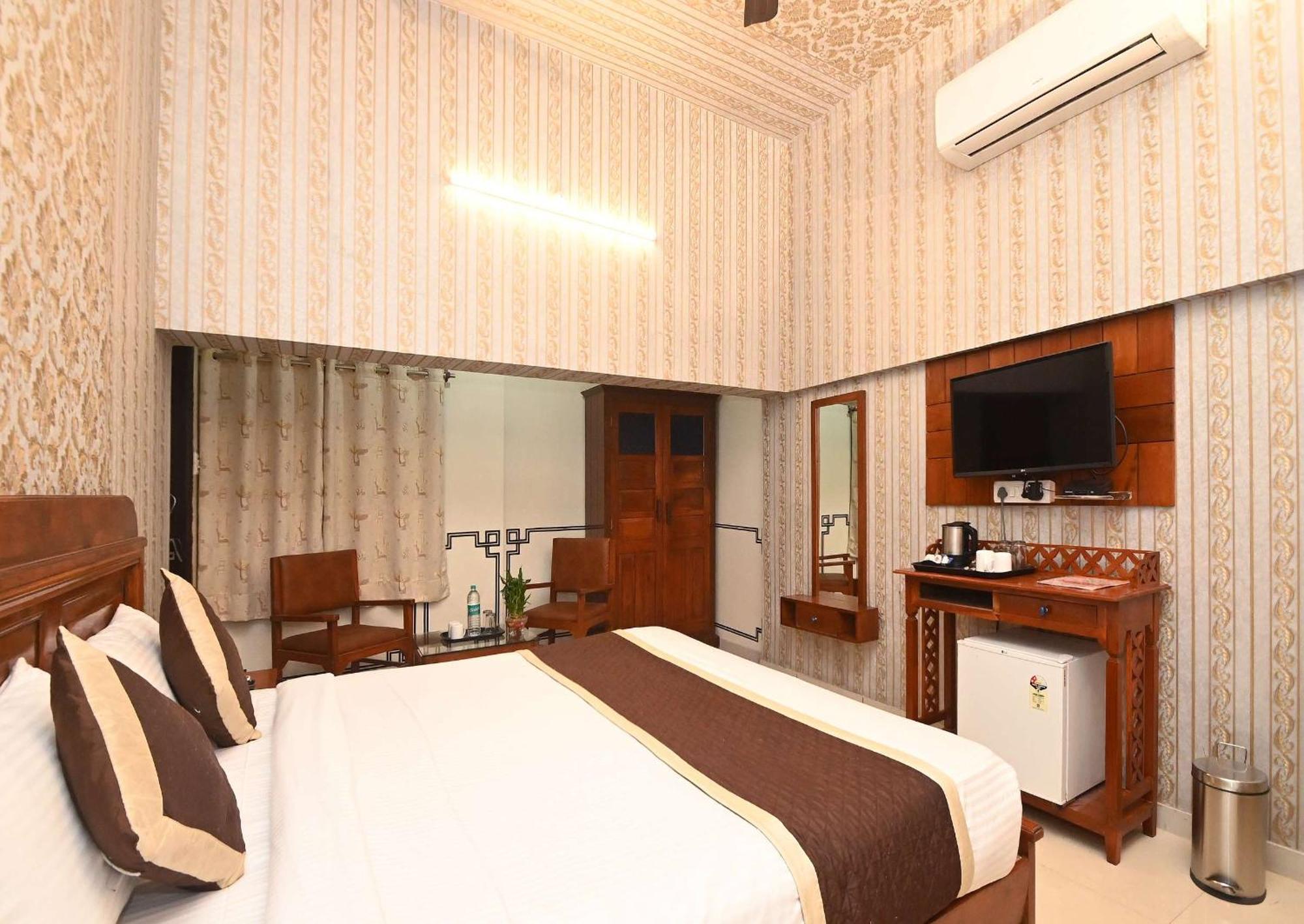 Virasat Mahal Heritage Hotel-Jaipur City Center מראה חיצוני תמונה