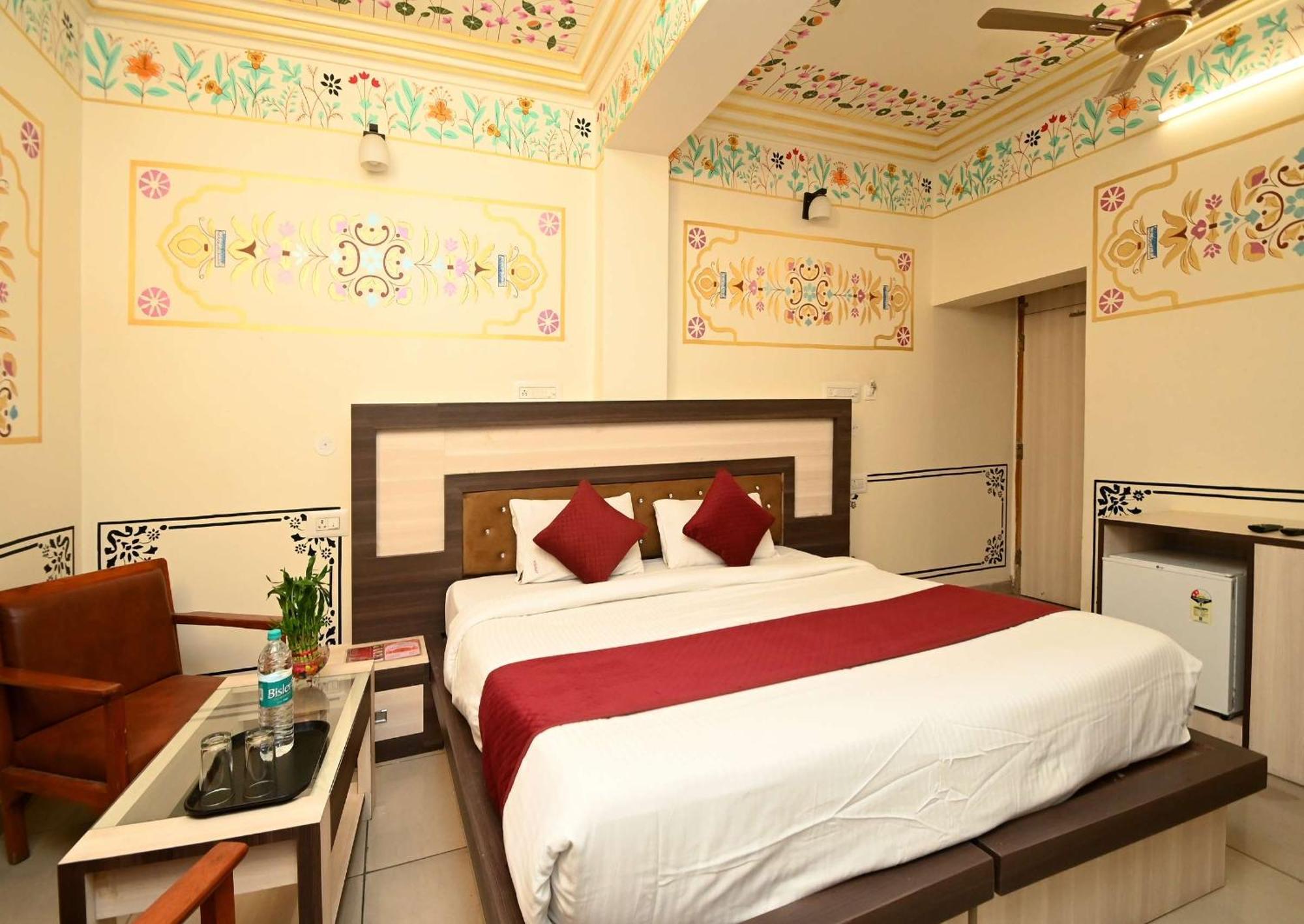Virasat Mahal Heritage Hotel-Jaipur City Center מראה חיצוני תמונה