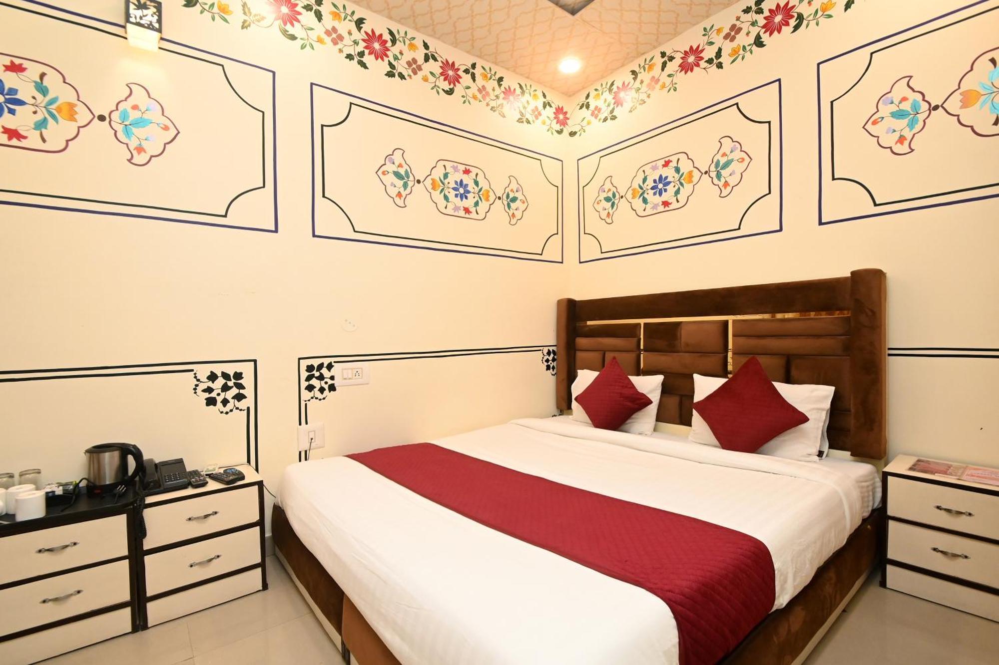 Virasat Mahal Heritage Hotel-Jaipur City Center מראה חיצוני תמונה